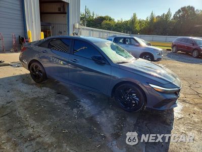 Czwarte zdjęcie samochodu z boku: 2026 HYUNDAI ELANTRA SEL SPORT VIN:KMHLM4DG8TU219409 - miniatura