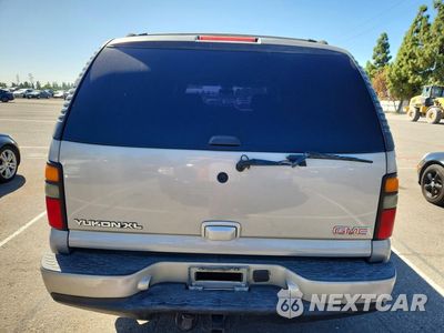 Zdjęcie 6 z 13 samochodu: 2005 GMC YUKON XL DENALI VIN:1GKFK66U05J217362 - miniatura