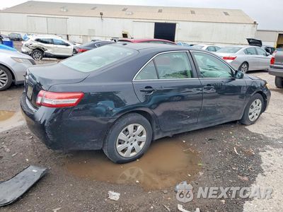 Trzecie zdjęcie samochodu z tyłu: 2010 TOYOTA CAMRY LE VIN:4T1BF3EK3AU517687 - miniatura