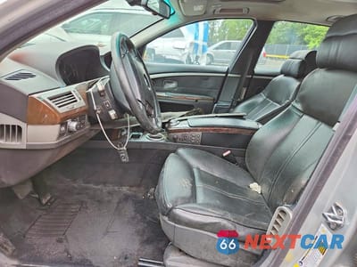 Zdjęcie 7 z 12 samochodu: 2007 BMW 750 VIN:WBAHN83547DT75013 - miniatura