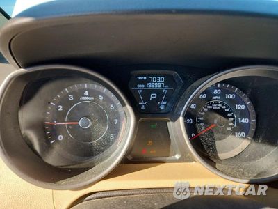 Zdjęcie 9 z 12 samochodu: 2013 HYUNDAI ELANTRA GLS VIN:5NPDH4AE7DH359771 - miniatura