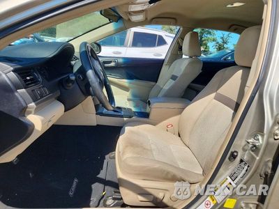 Zdjęcie 7 z 12 samochodu: 2014 TOYOTA CAMRY LE VIN:4T4BF1FK3ER342629 - miniatura