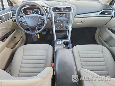 Zdjęcie 8 z 12 samochodu: 2017 FORD FUSION SE HYBRID VIN:3FA6P0LU3HR357663 - miniatura