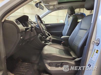 Zdjęcie 7 z 14 samochodu: 2018 VOLKSWAGEN TIGUAN SE VIN:3VV2B7AX4JM114140 - miniatura
