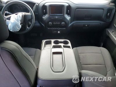 Zdjęcie 8 z 12 samochodu: 2021 CHEVROLET SILVERADO K1500 TRAIL BOSS CUSTOM VIN:1GCPYCEF6MZ390433 - miniatura