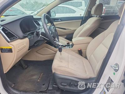 Zdjęcie 7 z 12 samochodu: 2017 HYUNDAI TUCSON SE VIN:KM8J3CA46HU268775 - miniatura