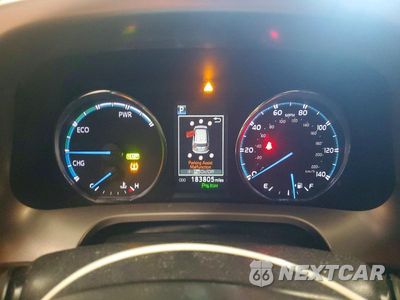 Zdjęcie 9 z 13 samochodu: 2016 TOYOTA RAV4 HV LIMITED VIN:JTMDJREV3GD020334 - miniatura