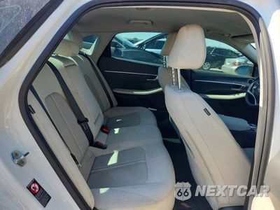 Zdjęcie 10 z 13 samochodu: 2021 HYUNDAI SONATA SEL VIN:KMHL64JA4MA165474 - miniatura