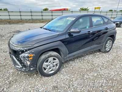 2025 HYUNDAI KONA SE KM8HACAB8SU235755 - główne zdjęcie licytacji z USA - miniatura