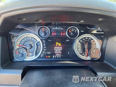 Zdjęcie 9 z 12 samochodu: 2017 RAM 2500 SLT VIN:3C6UR5DJ8HG686133 - miniatura