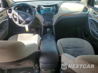 Zdjęcie 8 z 13 samochodu: 2016 HYUNDAI SANTA FE SE VIN:KM8SMDHF8GU152183 - miniatura