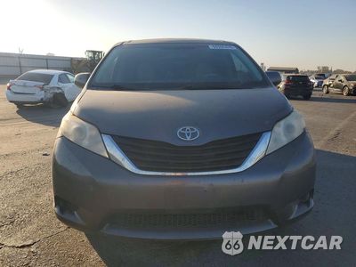 Piąte zdjęcie samochodu w środku: 2012 TOYOTA SIENNA LE VIN:5TDKK3DC0CS194166 - miniatura