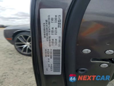 Zdjęcie 12 z 12 samochodu: 2016 DODGE CHALLENGER R/T SCAT PACK VIN:2C3CDZFJ2GH290841 - miniatura