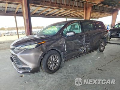 2022 TOYOTA SIENNA LE 5TDKRKEC1NS118575 - główne zdjęcie licytacji z USA - miniatura