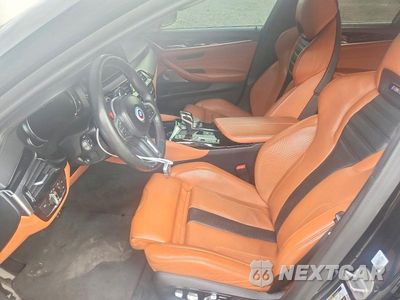Zdjęcie 7 z 12 samochodu: 2018 BMW M5 VIN:WBSJF0C51JB282562 - miniatura