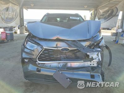 Piąte zdjęcie samochodu w środku: 2023 TOYOTA HIGHLANDER HYBRID XLE VIN:5TDKBRCH6PS593086 - miniatura