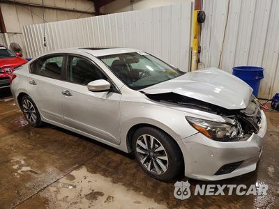 Czwarte zdjęcie samochodu z boku: 2017 NISSAN ALTIMA 2.5 SL VIN:1N4AL3AP5HC132227 - miniatura