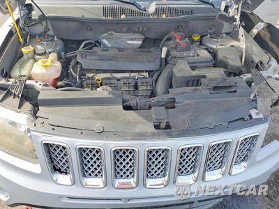 Zdjęcie 11 z 13 samochodu: 2015 JEEP COMPASS LATITUDE VIN:1C4NJCEB8FD139017 - miniatura