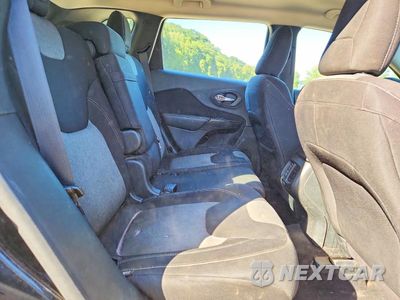 Zdjęcie 11 z 13 samochodu: 2014 JEEP CHEROKEE SPORT VIN:1C4PJLAB2EW163847 - miniatura