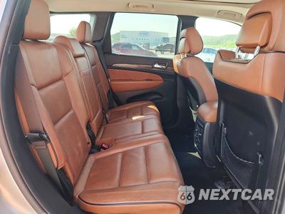 Zdjęcie 11 z 14 samochodu: 2013 JEEP GRAND CHEROKEE OVERLAND VIN:1C4RJECG8DC595940 - miniatura