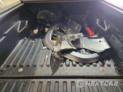 Zdjęcie 12 z 13 samochodu: 2021 TOYOTA TACOMA SR5 V6 VIN:3TYSZ5AN9MT010457 - miniatura
