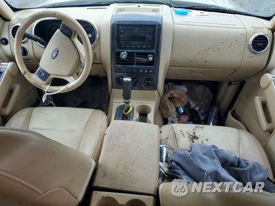 Zdjęcie 8 z 13 samochodu: 2006 FORD EXPLORER XLT VIN:1FMEU73E46UA95251 - miniatura