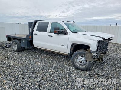 Czwarte zdjęcie samochodu z boku: 2018 CHEVROLET SILVERADO K3500 VIN:1GC4KYCG8JF258090 - miniatura
