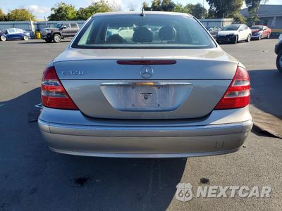 Zdjęcie 6 z 12 samochodu: 2004 MERCEDES-BENZ E 320 VIN:WDBUF65J94A418365 - miniatura
