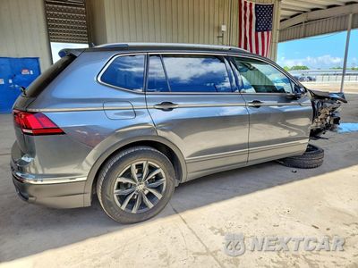 Trzecie zdjęcie samochodu z tyłu: 2024 VOLKSWAGEN TIGUAN SE VIN:3VV3B7AX1RM054608 - miniatura