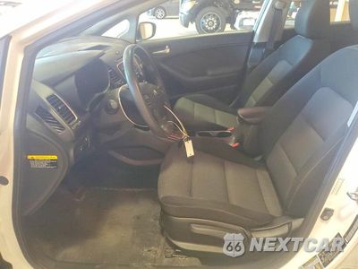 Zdjęcie 7 z 12 samochodu: 2017 KIA FORTE LX VIN:3KPFK4A74HE049468 - miniatura