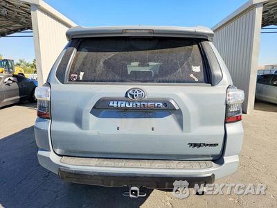 Zdjęcie 6 z 14 samochodu: 2017 TOYOTA 4RUNNER TRD PRO VIN:JTEBU5JR0H5461071 - miniatura