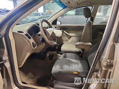 Zdjęcie 7 z 13 samochodu: 2005 FORD FOCUS ZXW VIN:1FAFP36NX5W221738 - miniatura