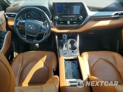 Zdjęcie 8 z 14 samochodu: 2021 TOYOTA HIGHLANDER HYBRID PLATINUM VIN:5TDFARAH8MS008754 - miniatura