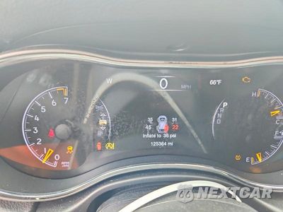 Zdjęcie 9 z 12 samochodu: 2019 JEEP GRAND CHEROKEE LAREDO VIN:1C4RJEAG7KC572312 - miniatura