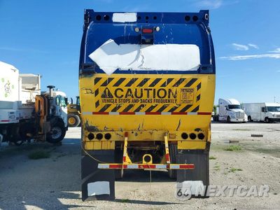 Zdjęcie 6 z 14 samochodu: 2011 MACK MRU613 REFUSE TRUCK VIN:1M2AV04C5BM008077 - miniatura