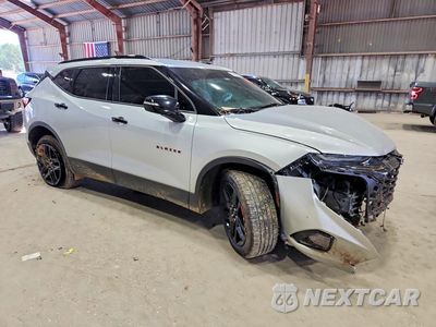 Czwarte zdjęcie samochodu z boku: 2020 CHEVROLET BLAZER 2LT VIN:3GNKBCRS9LS654623 - miniatura