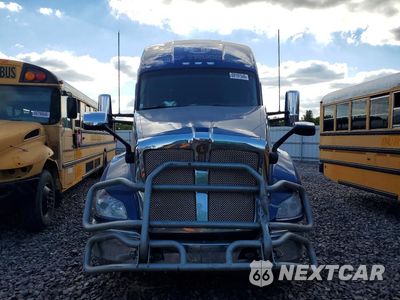 Piąte zdjęcie samochodu w środku: 2022 KENWORTH T680 SEMI TRUCK VIN:1XKYDP9X1NJ473217 - miniatura