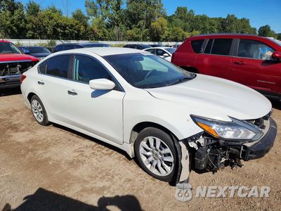 Czwarte zdjęcie samochodu z boku: 2018 NISSAN ALTIMA 2.5 S VIN:1N4AL3AP0JC177565 - miniatura