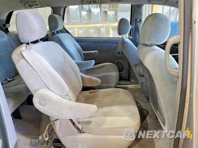 Zdjęcie 10 z 12 samochodu: 2008 TOYOTA SIENNA CE 7-PASSENGER VIN:5TDZK23C98S156727 - miniatura