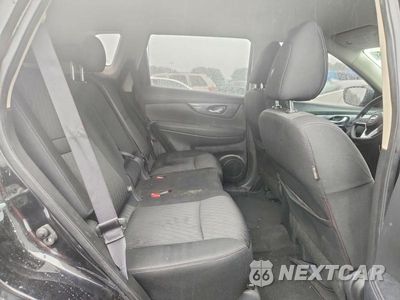 Zdjęcie 11 z 13 samochodu: 2018 NISSAN ROGUE S VIN:KNMAT2MV4JP586384 - miniatura