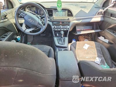 Zdjęcie 8 z 12 samochodu: 2020 HYUNDAI ELANTRA SEL VIN:5NPD84LF5LH582945 - miniatura