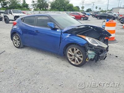 Czwarte zdjęcie samochodu z boku: 2016 HYUNDAI VELOSTER BASE VIN:KMHTC6AD0GU282499 - miniatura