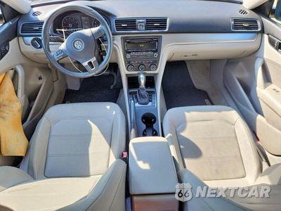 Zdjęcie 8 z 12 samochodu: 2014 VOLKSWAGEN PASSAT S VIN:1VWAP7A32EC015877 - miniatura