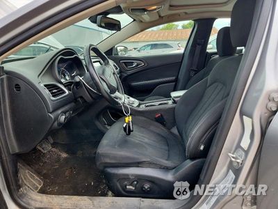 Zdjęcie 7 z 12 samochodu: 2016 CHRYSLER 200 LIMITED VIN:1C3CCCAB3GN150269 - miniatura