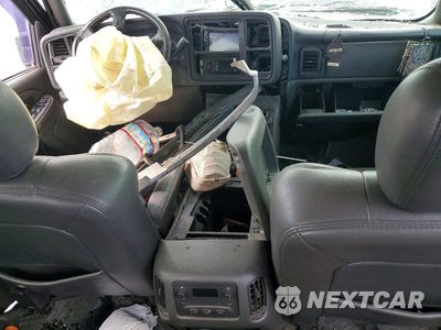 Zdjęcie 8 z 12 samochodu: 2004 CHEVROLET SILVERADO K1500 VIN:2GCEK13T141320255 - miniatura