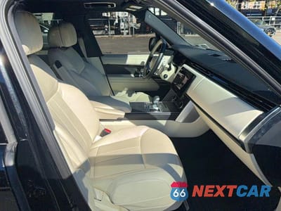 Piąte zdjęcie samochodu w środku: 2023 LAND ROVER RANGE ROVER SE VIN:SALKP9E75PA056320 - miniatura
