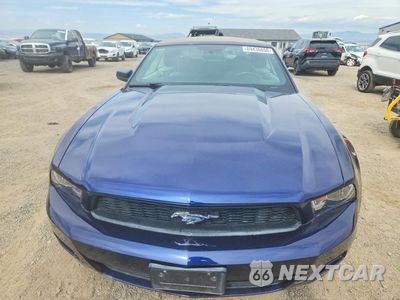 Piąte zdjęcie samochodu w środku: 2010 FORD MUSTANG VIN:1ZVBP8EN1A5167833 - miniatura