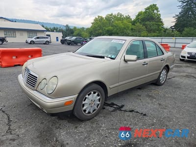 1999 MERCEDES-BENZ E 320 4MATIC WDBJF82H8XX020856 - główne zdjęcie licytacji z USA - miniatura