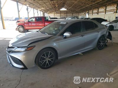 2024 TOYOTA CAMRY SE 4T1G11AK6RU238843 - główne zdjęcie licytacji z USA - miniatura