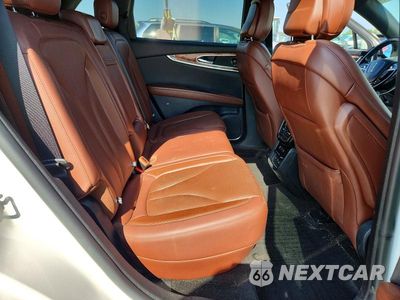 Zdjęcie 10 z 12 samochodu: 2020 LINCOLN NAUTILUS RESERVE VIN:2LMPJ8K9XLBL11203 - miniatura